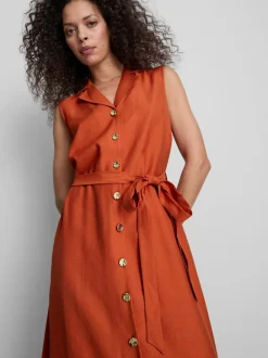 Vestido camisero midi con cinturón