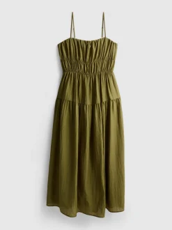 Vestido largo a capas con vuelo