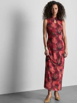 Vestido largo de malla con escote ojo de cerradura