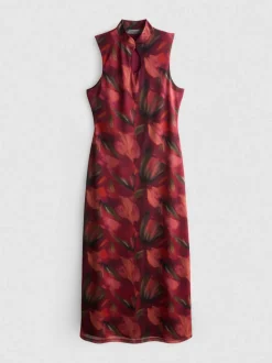 Vestido largo de malla con escote ojo de cerradura