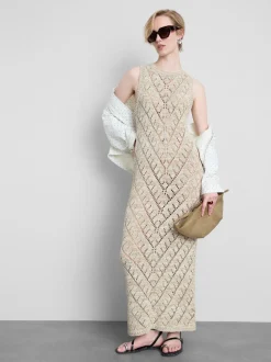 Vestido largo geométrico de crochet