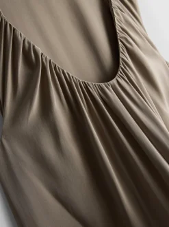 Vestido largo trapezoidal de The Edit