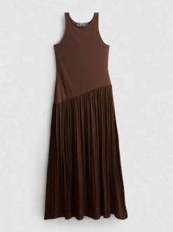 Vestido midi con bajo caído