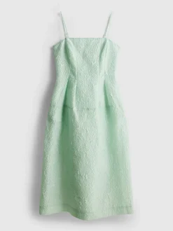 Vestido midi entallado de jacquard con tirantes