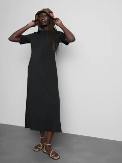 Vestido midi estilo camiseta