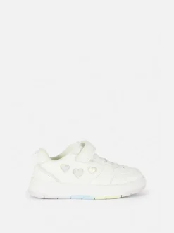 Zapatillas de caña baja con corazones