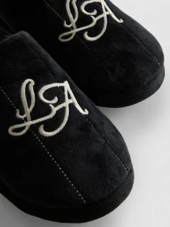 Zapatillas de espuma viscoelástica con bordado «LA»