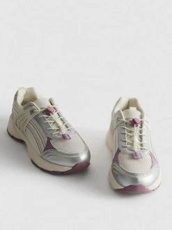 Zapatillas deportivas con suela gruesa y muletillas