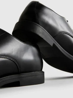 Zapatos derby con cordones