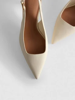 Zapatos de salón de piel sintética con hebilla
