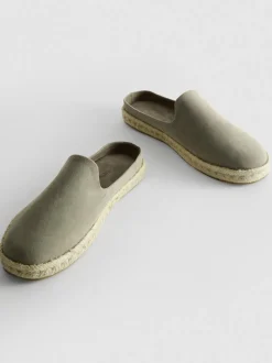 Zapatos destalonados sin cordones