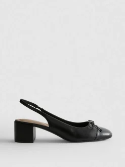 Zapatos de tacón grueso con tira posterior